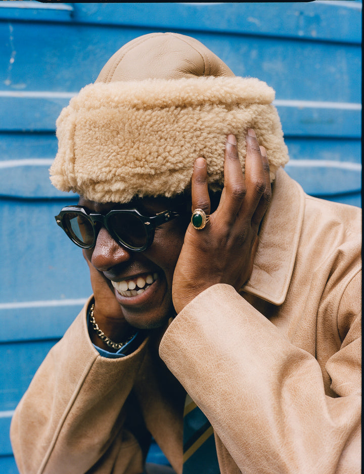 LEATHER BACK CURLY HAIR SHEEPSKIN CAP