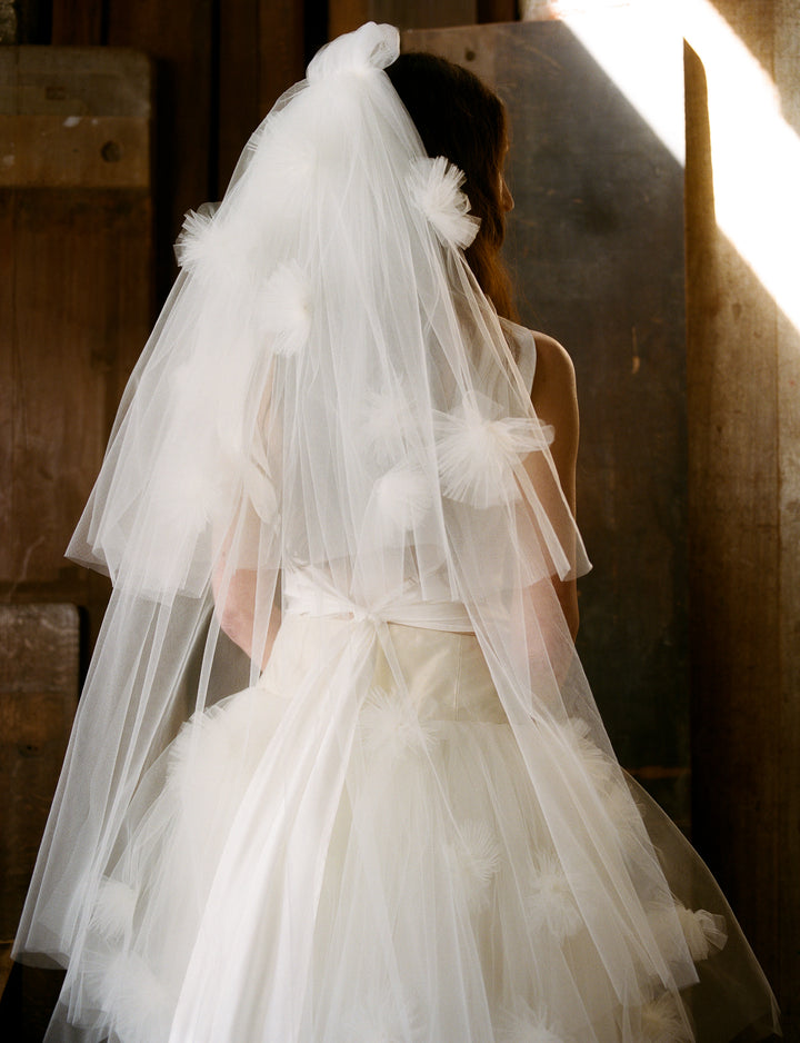 GRACIE VEIL