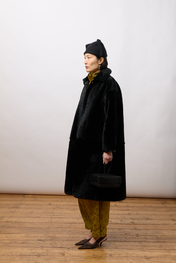 Roo Coat - Black Shearling