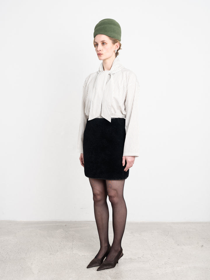 LEATHER BACK CURLY HAIR SHEEPSKIN SADIE MINI SKIRT