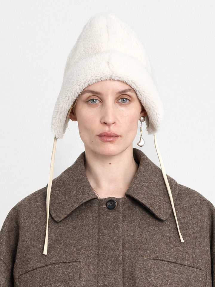 SHEARLING BONNET