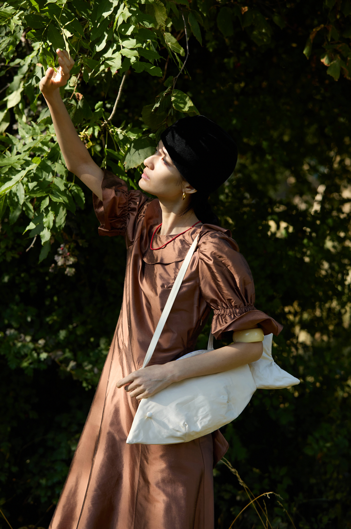 IVORY SILK DUPION FISH BAG