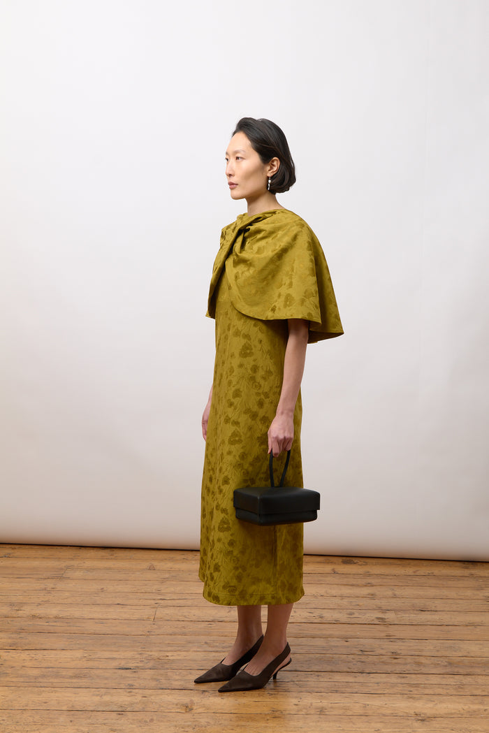 Twisted Cape - Golden Ochre