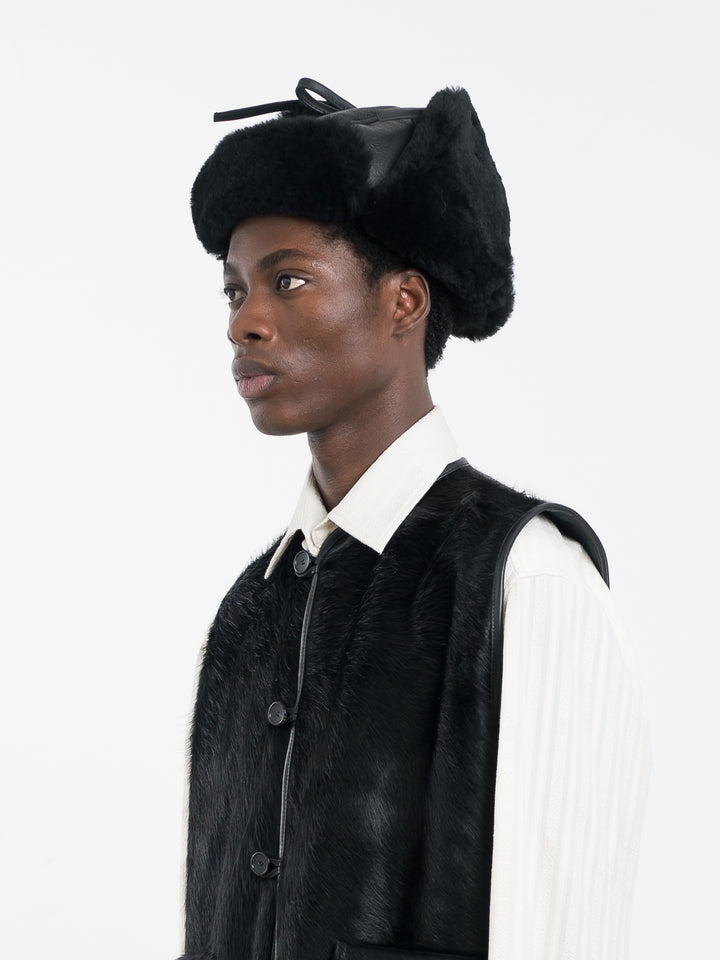 LEATHER BACK STRAIGHT HAIR TRAPPER HAT