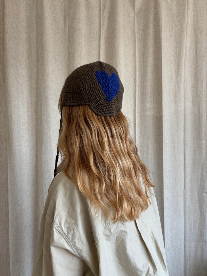 CROCHET HEART BONNET