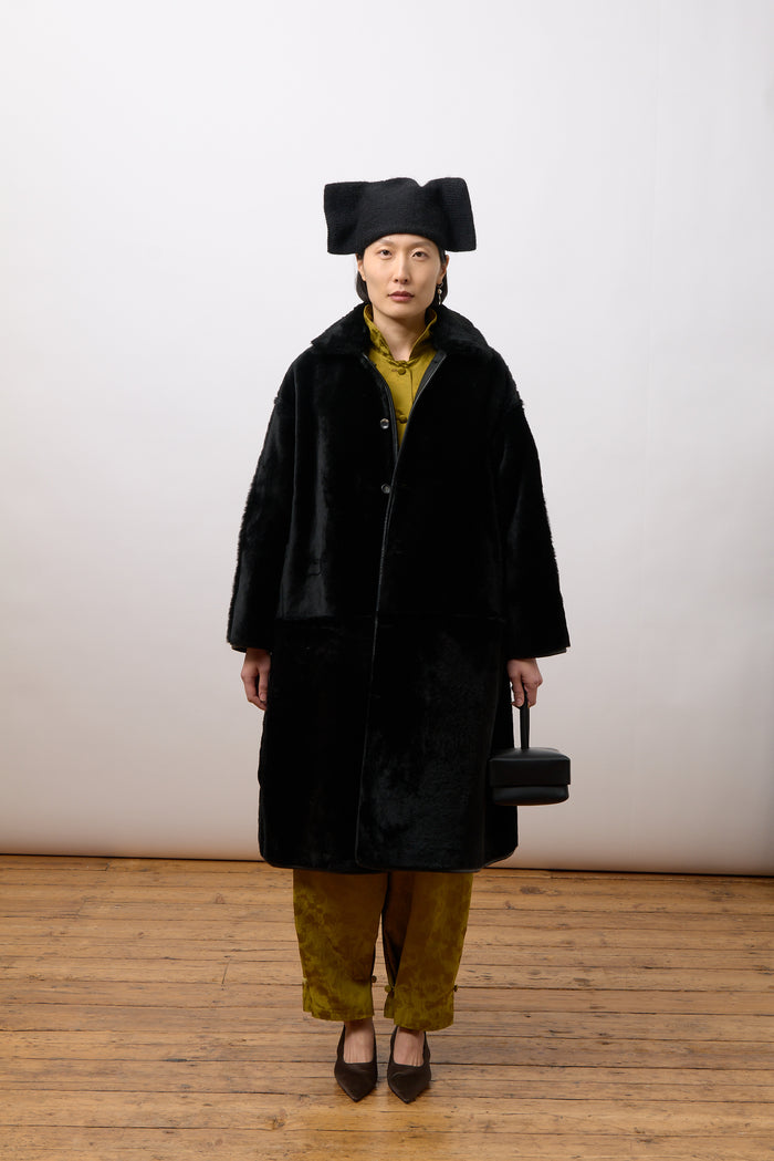 Roo Coat - Black Shearling